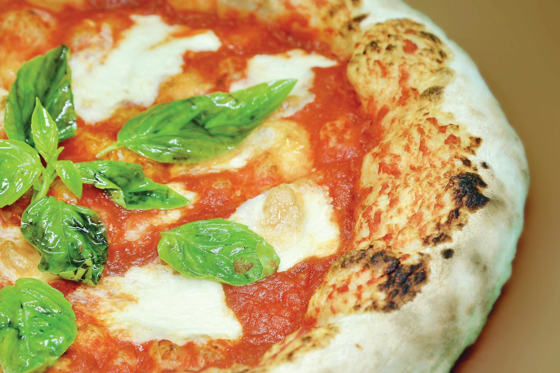 Order margherita pizza from local pizzeria